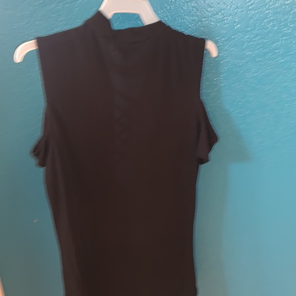 blouse - Picture 2 of 2